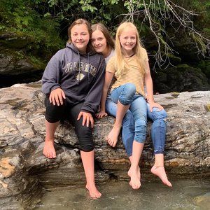 Meet your Posher, Suzanne